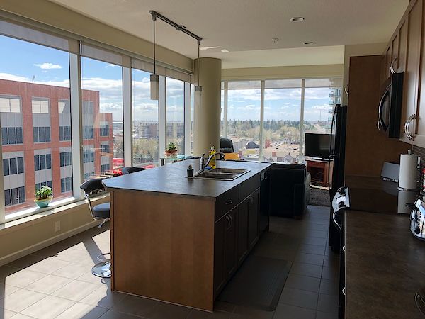 2 Bed 2 Bath Condo in Victoria Park *High Speed Internet Included*