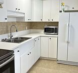 Great Location - 3 Bedroom 1.5 Bathroom main floor for rent in Tuxedo