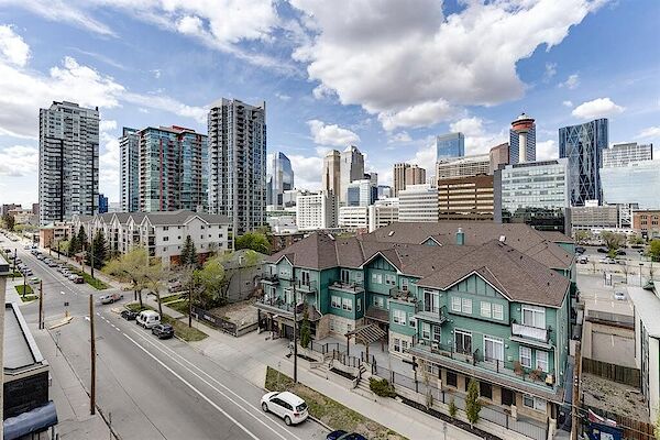 Calgary 1 + Den bedrooms Condo Unit for rent. Property photo: 410478-3