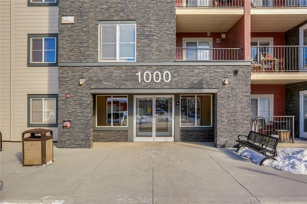 Calgary 2 + Den bedrooms Condo Unit for rent. Property photo: 411102-1