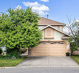 3 BEDS + 1 BATH + OFFICE! WALK OUT BASEMENT SUITE, CLOSE TO ALL AMENITIES!