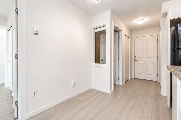 Calgary 2 bedrooms Apartment for rent. Property photo: 411250-3