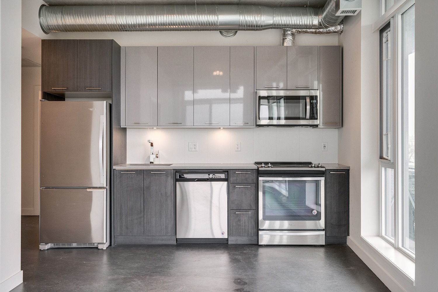 Calgary 1 + Den bedrooms Condo Unit for rent. Property photo: 411374-1
