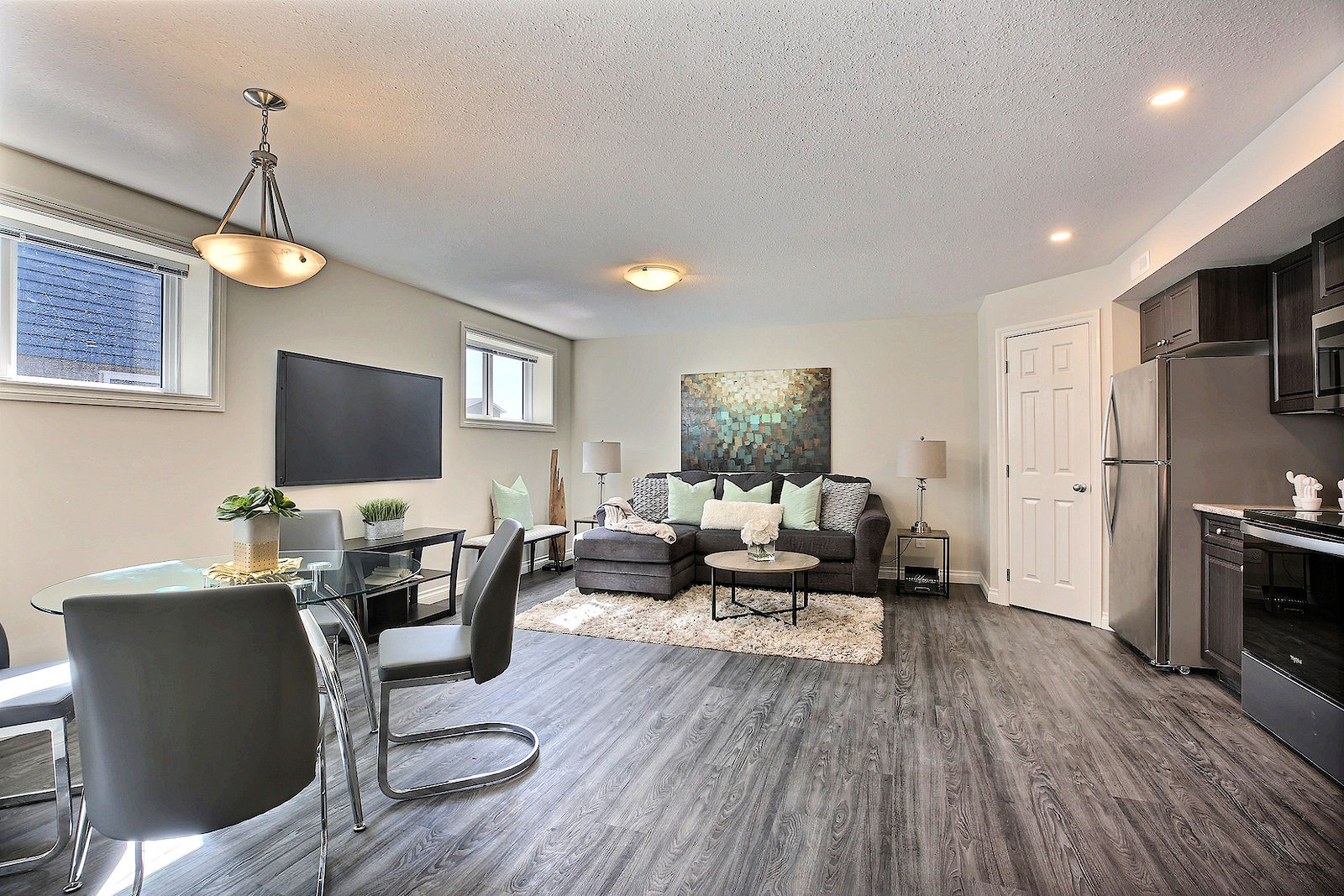 Regina 3 bedrooms Fourplex for rent. Property photo: 411564-1
