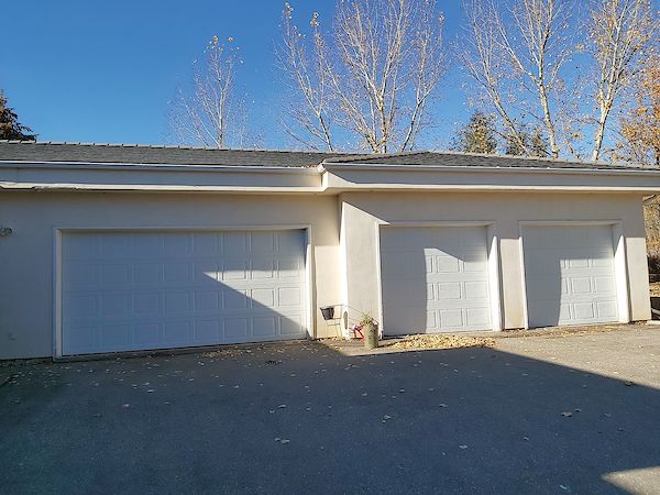Calgary 2 bedrooms Main Floor for rent. Property photo: 411654-2