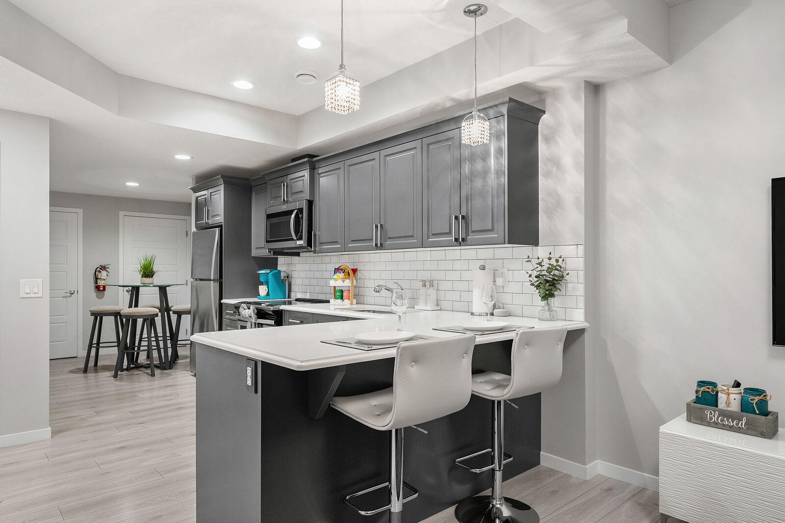 Calgary 1 bedroom Condo Unit for rent. Property photo: 412056-1
