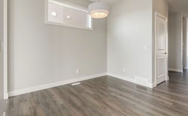 Calgary 3 bedrooms Duplex for rent. Property photo: 412404-3