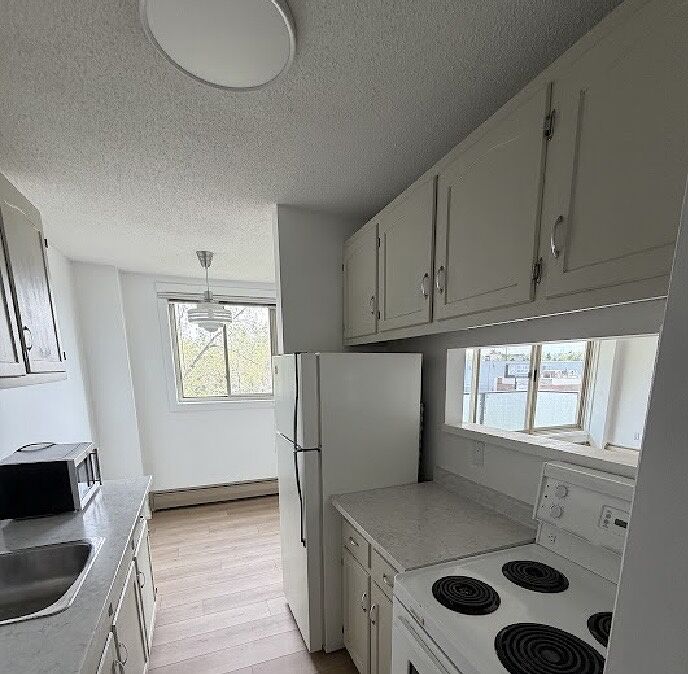 Calgary 1 bedroom Apartment for rent. Property photo: 412629-1