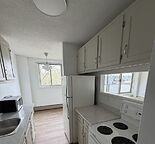 Spacious & apartment in Hillhurst-Sunnyside.
