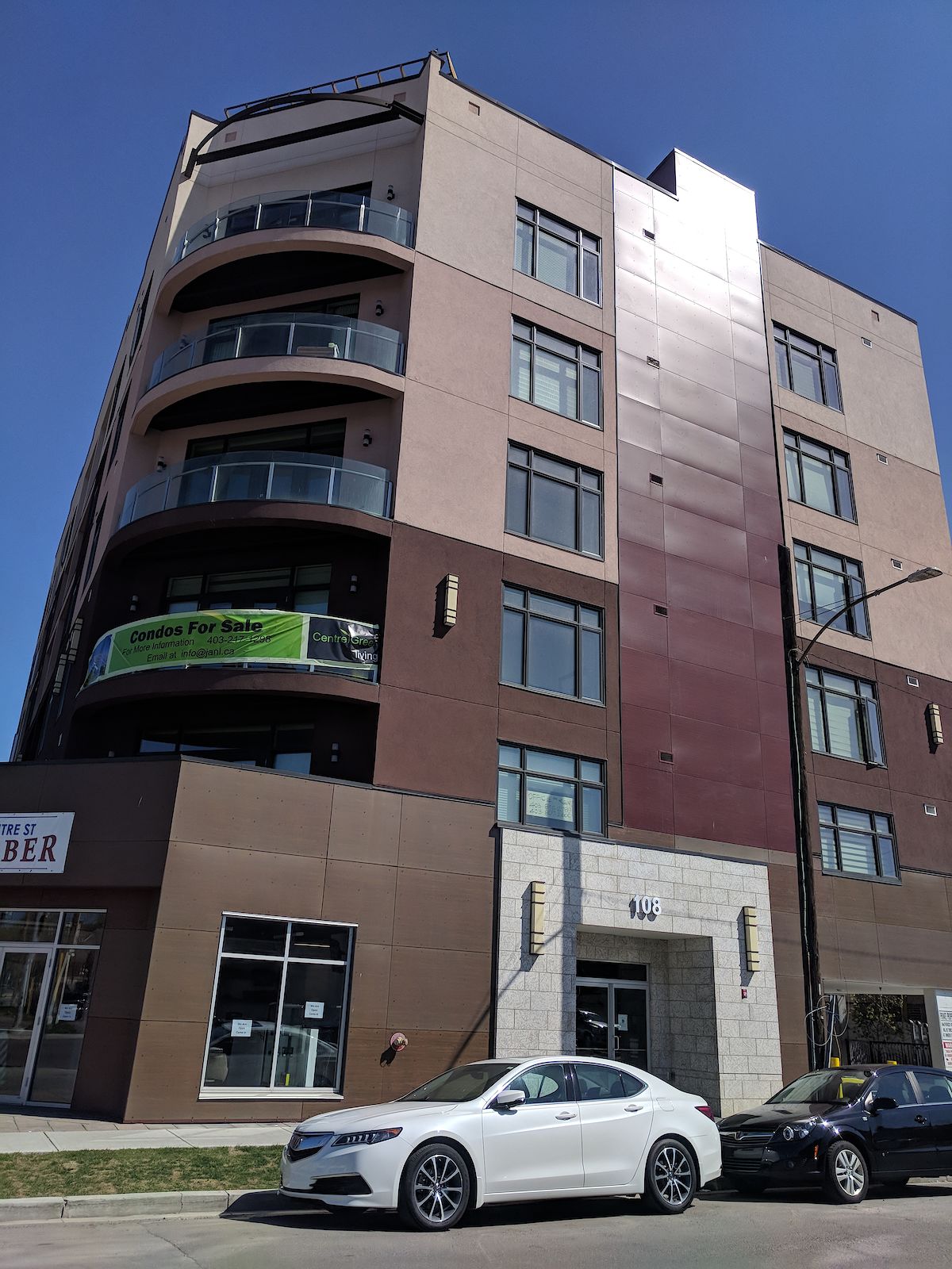 Calgary 1 + Den bedrooms Condo Unit for rent. Property photo: 413841-1