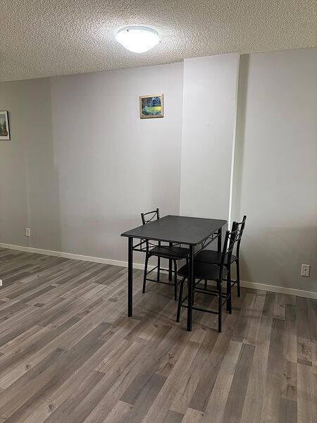 Calgary 1 bedroom Condo Unit for rent. Property photo: 414071-3