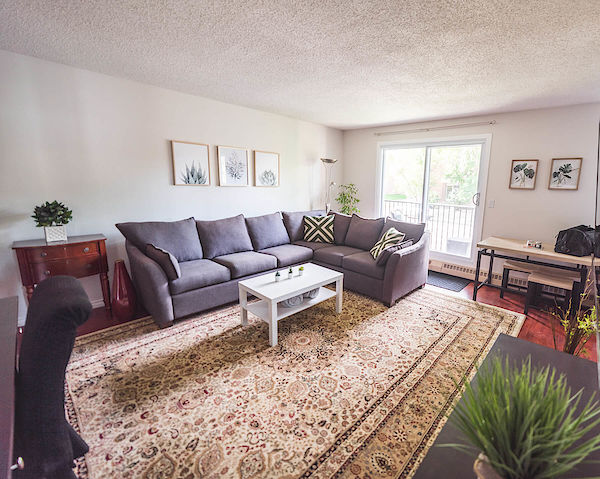 Calgary 2 bedrooms Condo Unit for rent. Property photo: 415203-2