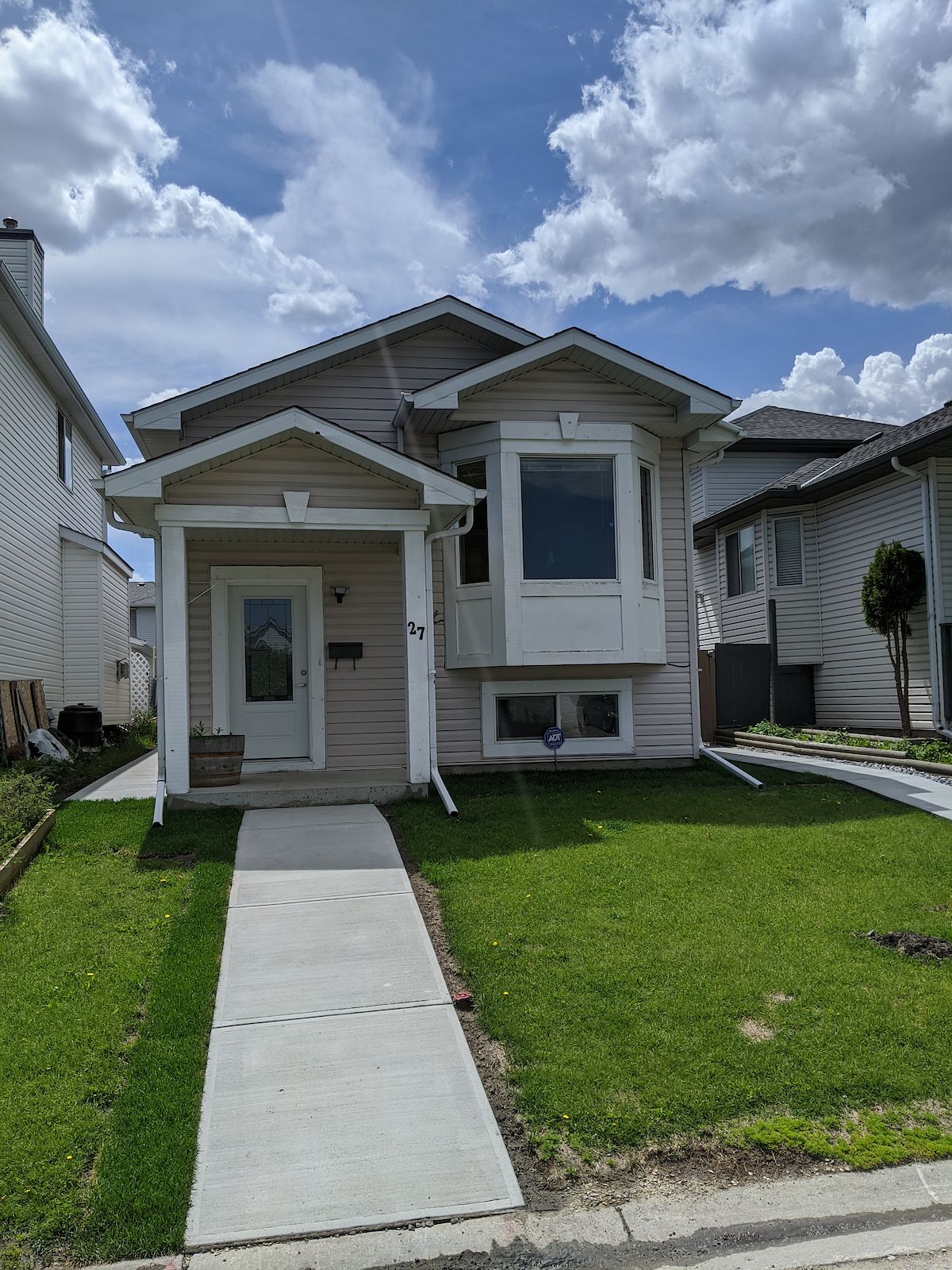 Calgary 2 bedrooms Basement for rent. Property photo: 415837-1