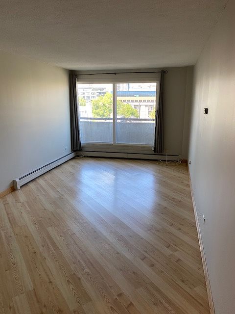 Calgary 1 bedroom Apartment for rent. Property photo: 416234-1