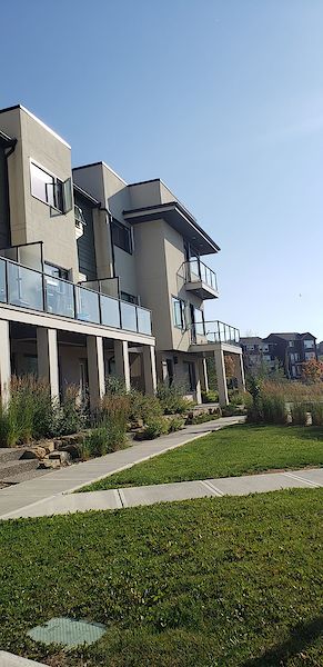 Calgary 3 bedrooms Townhouse for rent. Property photo: 416693-2