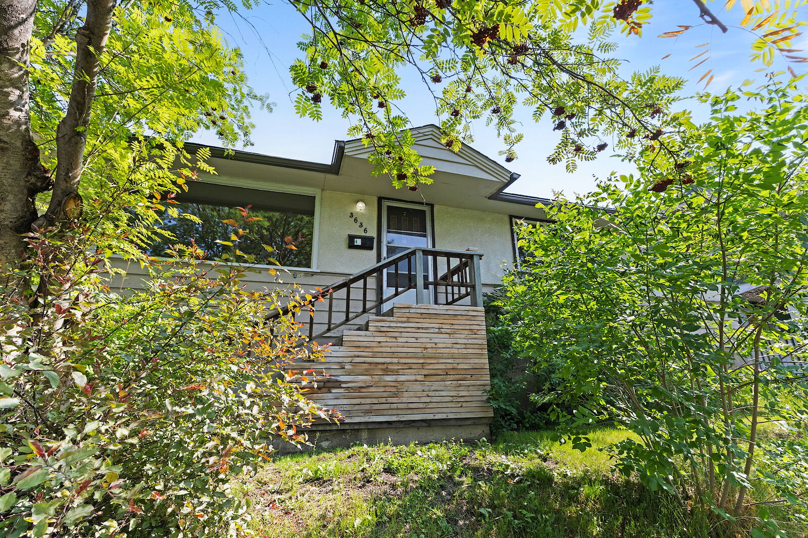 Calgary 2 + Den bedrooms Basement for rent. Property photo: 417283-1