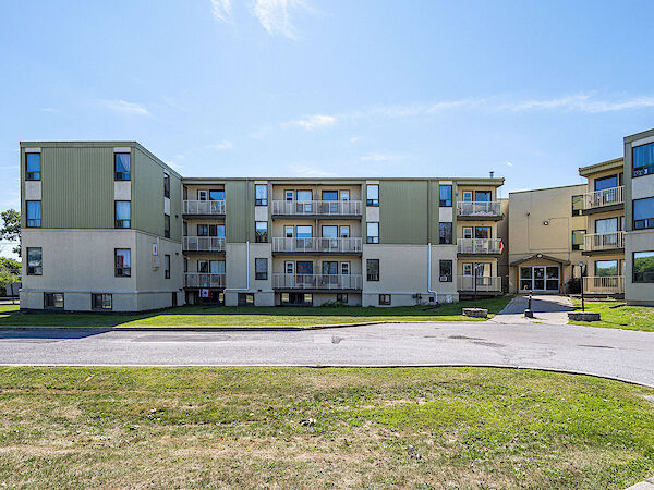 Kingston 1 bedrooms Apartment for rent. Property photo: 417429-2