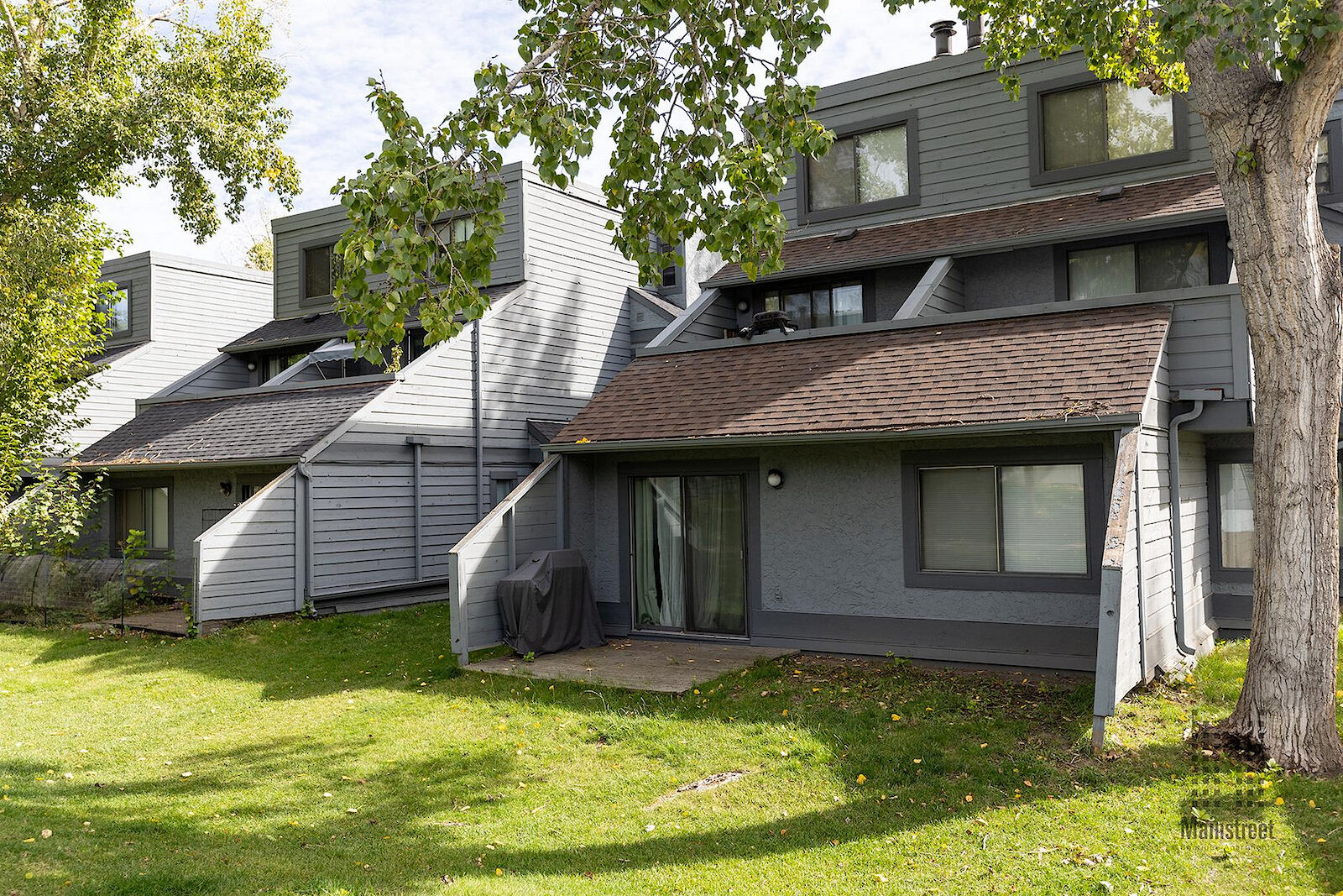 Calgary 2 bedrooms Townhouse for rent. Property photo: 417750-1