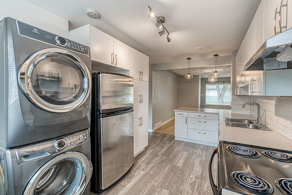 Calgary 2 bedrooms Main Floor for rent. Property photo: 418029-3