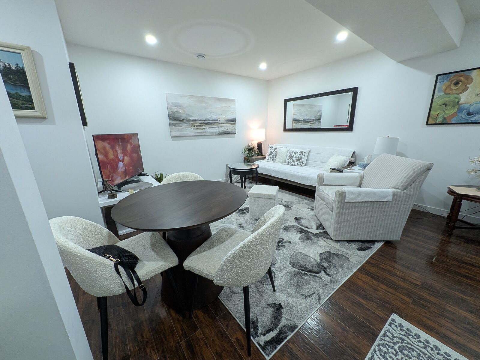 Calgary 1 bedroom Basement for rent. Property photo: 418141-1