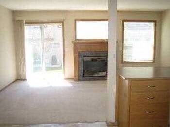 Calgary 3 bedrooms Townhouse for rent. Property photo: 4187-2