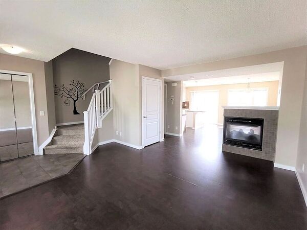 Calgary 3 bedrooms House for rent. Property photo: 419139-2