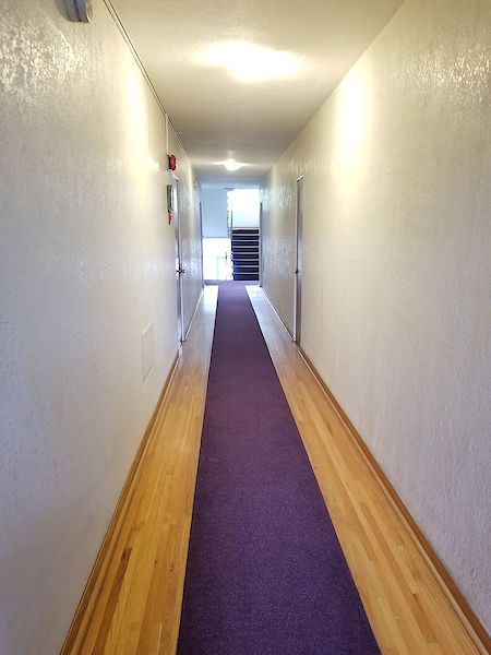 Calgary 1 bedroom Apartment for rent. Property photo: 419453-2