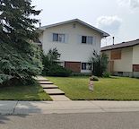 Spacious Three-Bedroom Suite On Three Levels in Rundle!