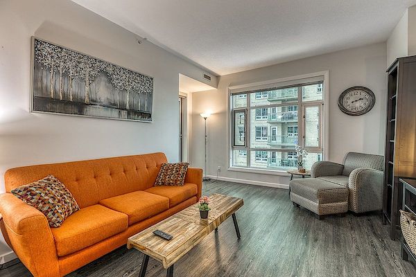 Calgary 1 bedroom Condo Unit for rent. Property photo: 422913-3