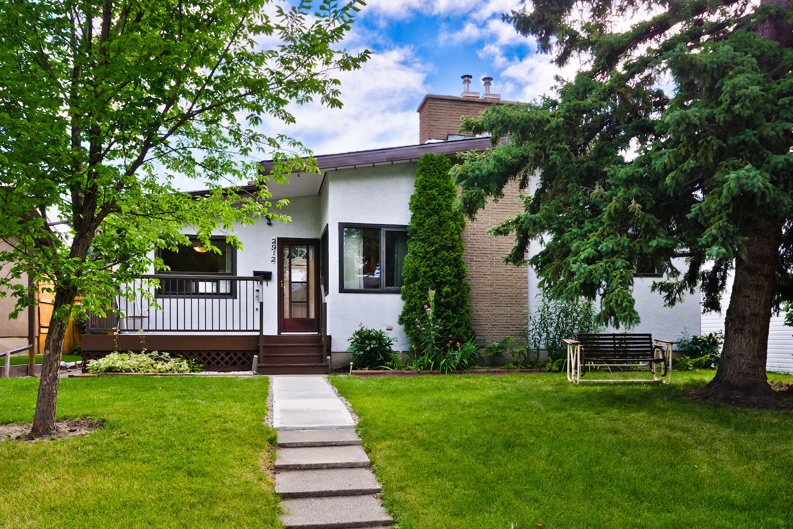 Calgary 6 bedrooms House for rent. Property photo: 423903-1