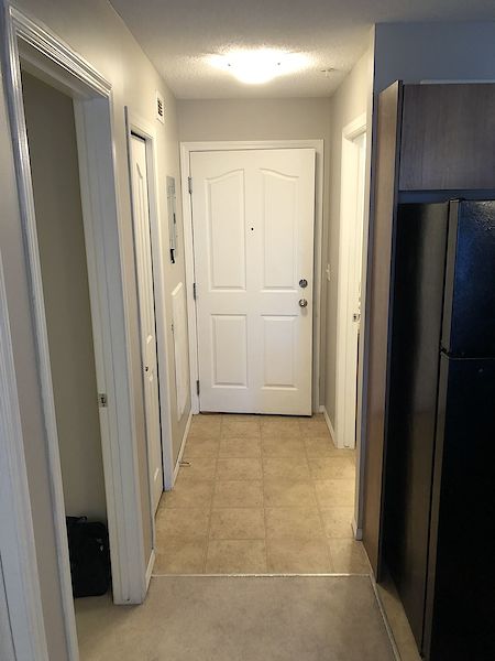 Calgary 2 bedrooms Condo Unit for rent. Property photo: 424267-3