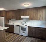 Renovated 2 Bedroom Apartment Available to Rent in the Heart of Sunnyside