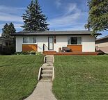 1BR + Office/Den Main Floor of Home - 8min walk to C-Train