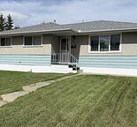 NW Legal Basement Suite w/ its dedicated Entrance & Laundry
