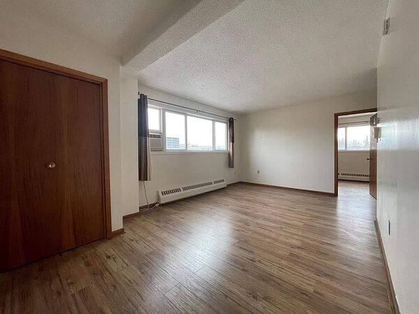 Regina 1 bedroom Apartment for rent. Property photo: 427461-2