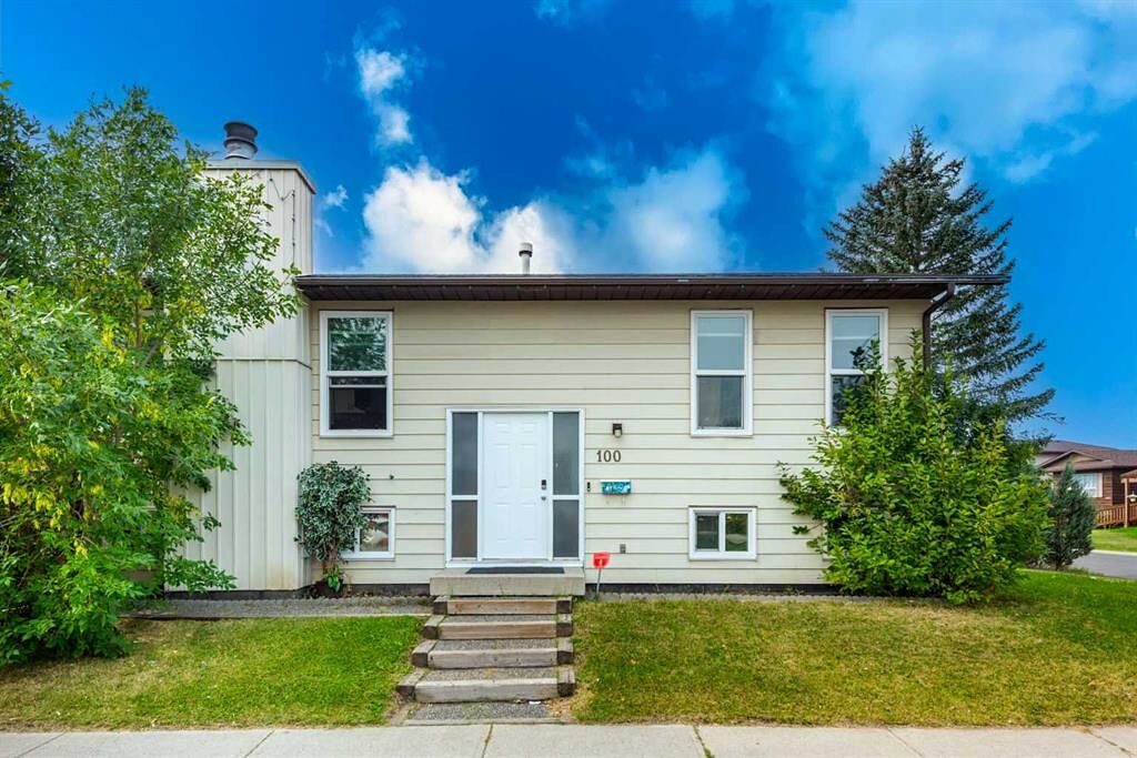 Calgary 3 bedrooms House for rent. Property photo: 429000-1