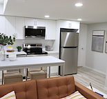 **RENT REDUCED + $250 OFF FIRST MONTH** Cat Friendly One Bedroom Legal Suite