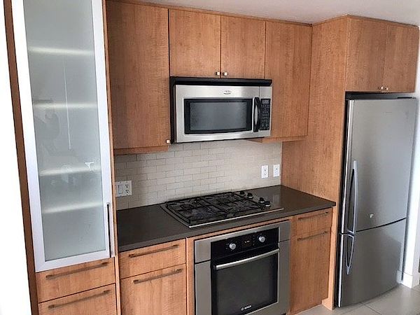 Calgary 2 bedrooms Condo Unit for rent. Property photo: 431079-2