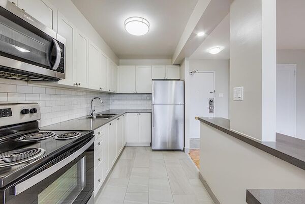 Toronto 2 bedrooms Apartment for rent. Property photo: 432909-2