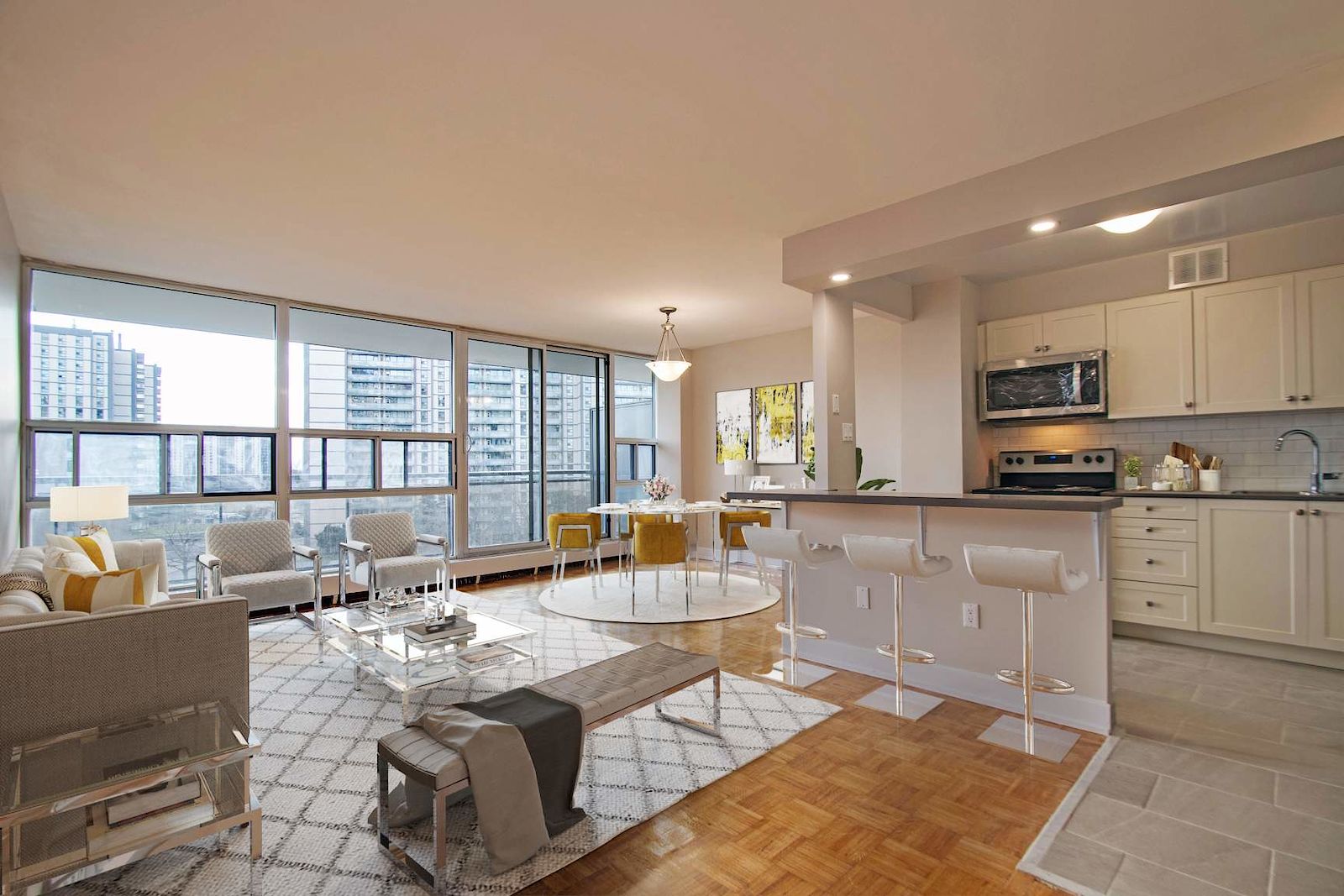 Toronto 1 bedrooms Apartment for rent. Property photo: 432923-1