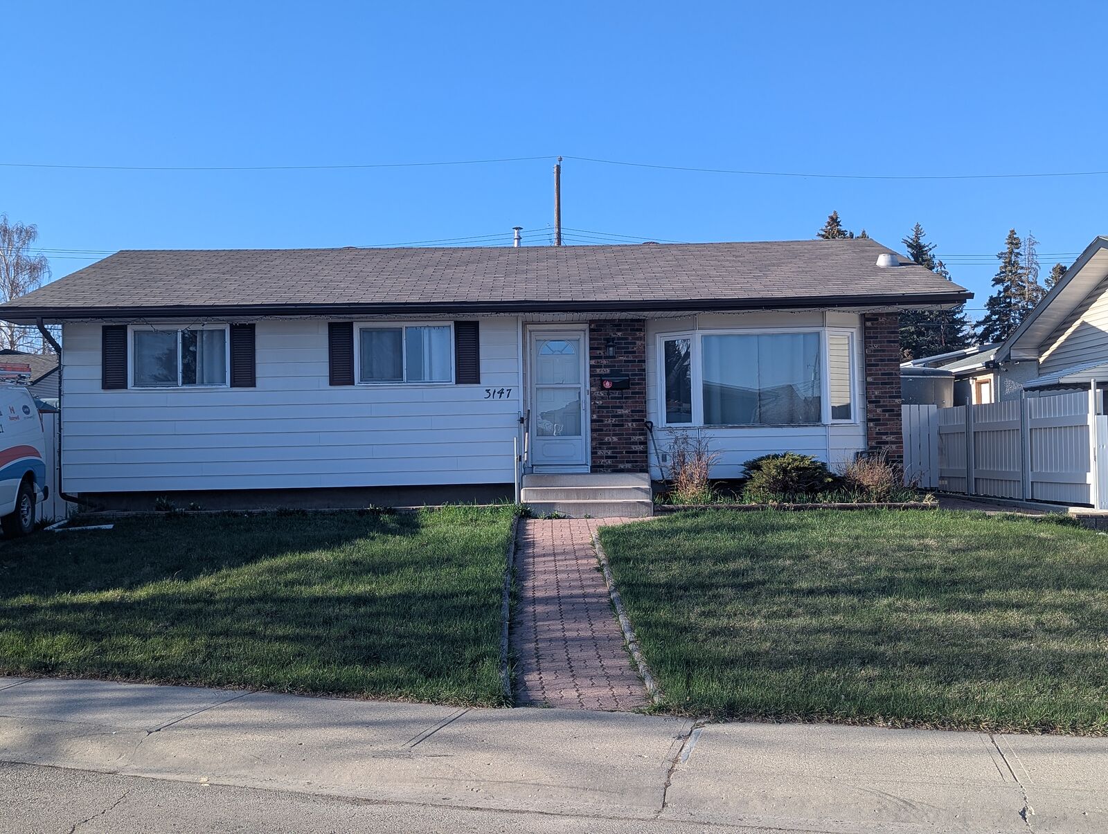 Calgary 3 bedrooms Main Floor for rent. Property photo: 434297-1