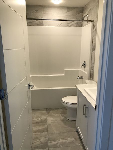 Calgary 3 bedrooms Townhouse for rent. Property photo: 434876-2