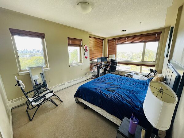 Calgary 2 bedrooms Condo Unit for rent. Property photo: 435864-2