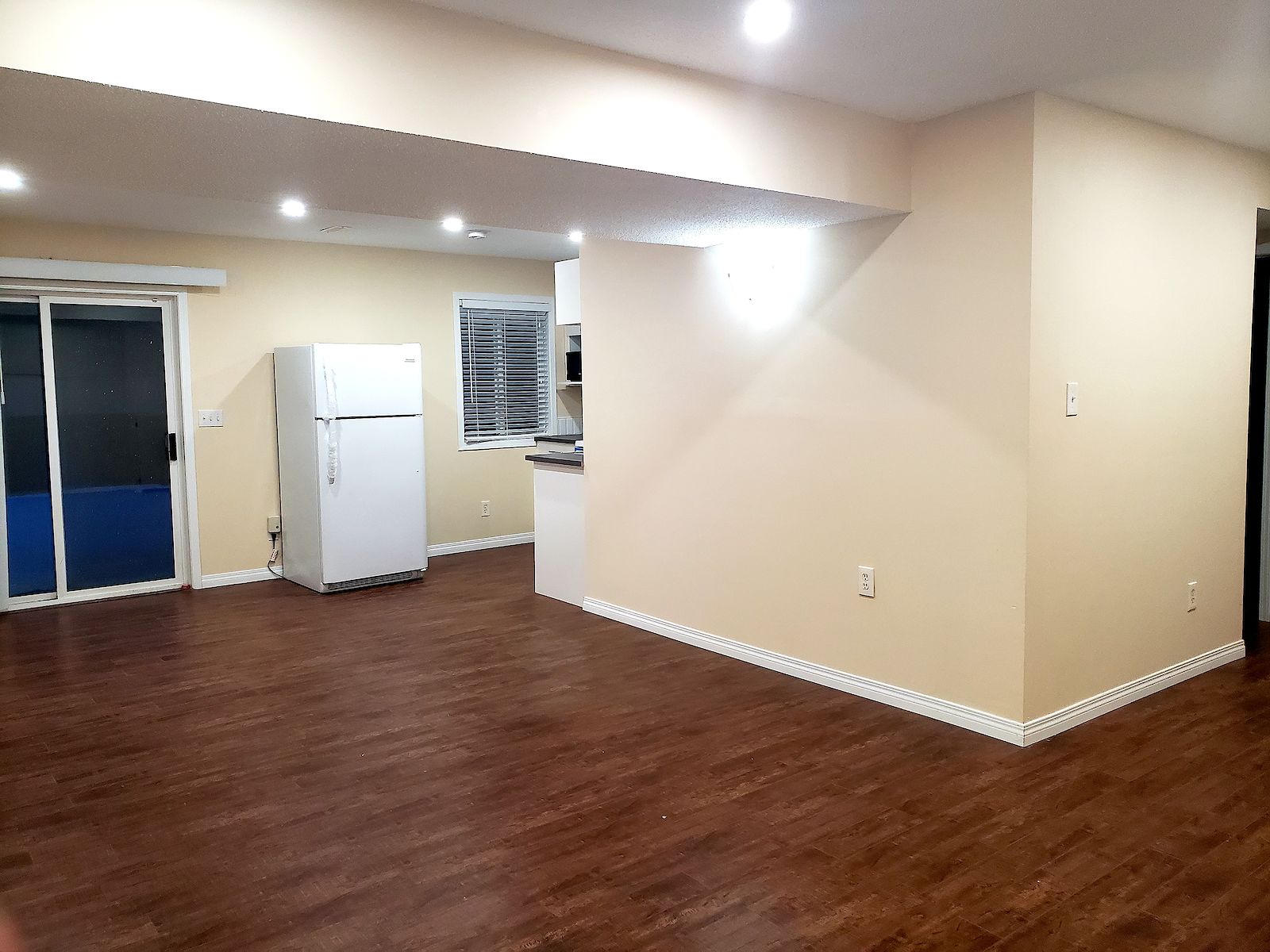Calgary 2 bedrooms Basement for rent. Property photo: 436826-1