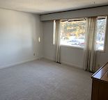 Spacious 3 Bedroom, 1.5 Bath Main Floor in Forrest Lawn