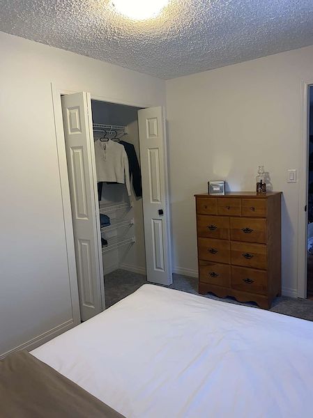 Calgary 4 bedrooms Room For Rent for rent. Property photo: 439013-3