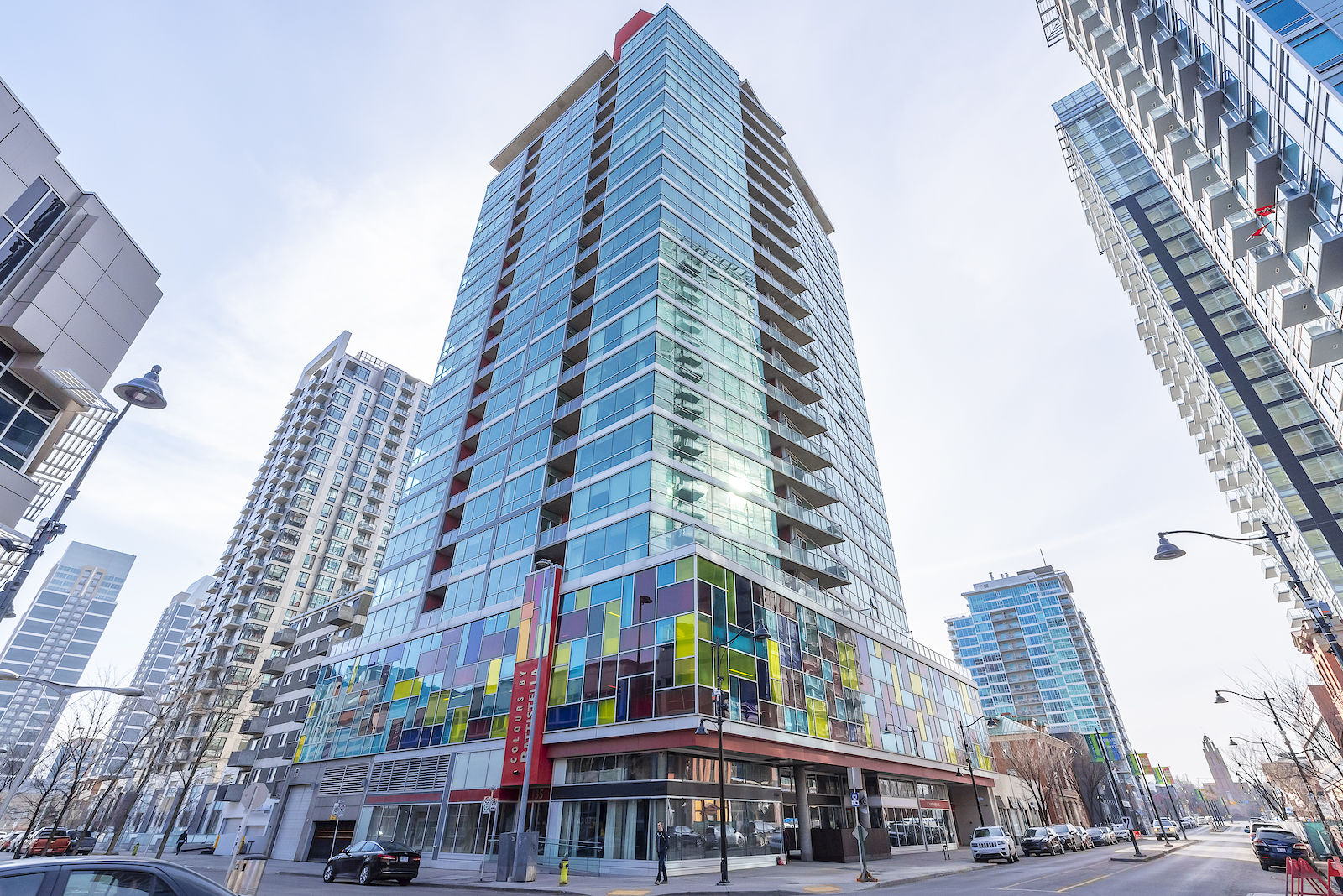 Calgary 2 bedrooms Condo Unit for rent. Property photo: 439937-1