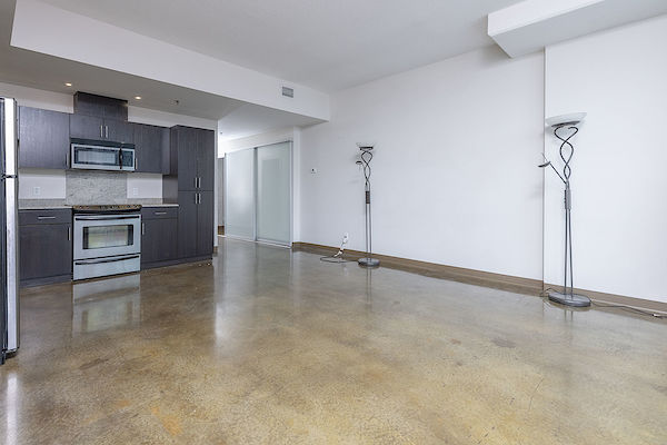 Calgary 2 bedrooms Condo Unit for rent. Property photo: 439937-3