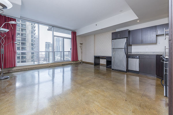 Calgary 2 bedrooms Condo Unit for rent. Property photo: 439937-2