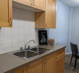 AFFORDABLE 1 BED IN QUIET BUILDING AVAILABLE NOW!